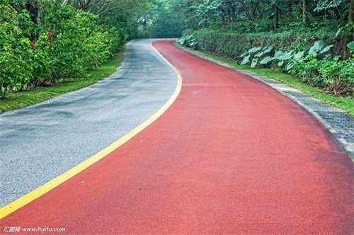 橡膠跑道